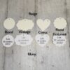 présentation des modèles d'étiquette en papier blanc et beige