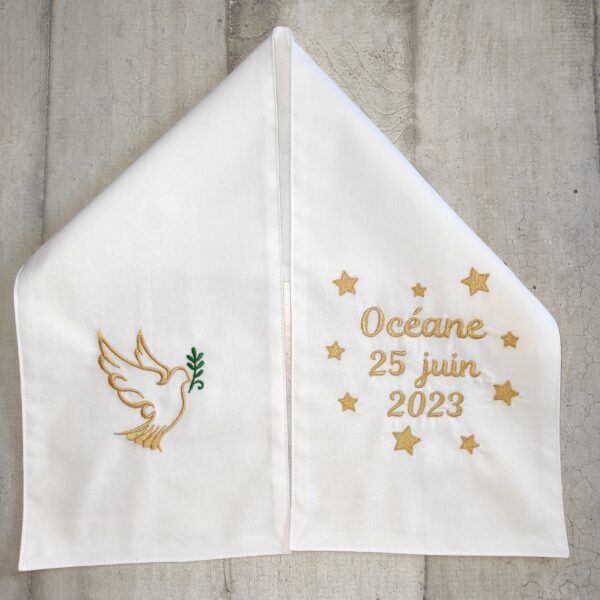 écharpe de baptême colombe bébé