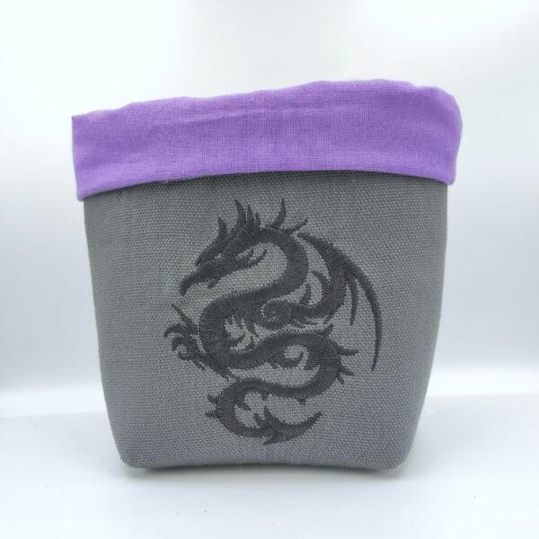 Bourse à dés carrée grise motif dragon noir haut violet