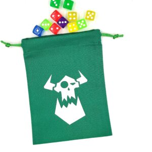 Bourse à dés plate verte avec motif ork blanc avec d6