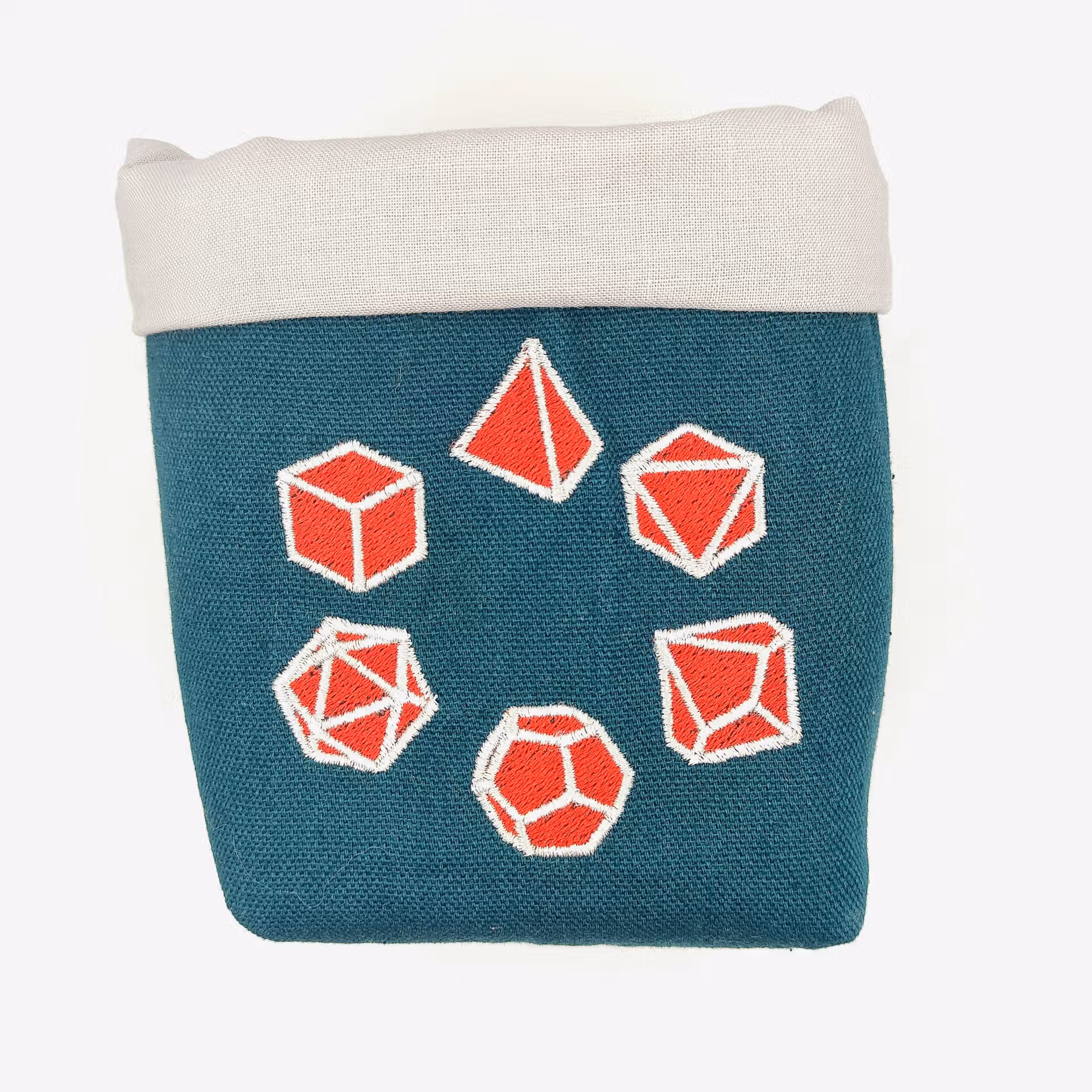 Panière à dés carré brodée jeu de rôle Panière à dés carré verte et grise brodée avec un set de dés de jeu de rôle (d20, d12, d10, d8, d6, d4) en orange