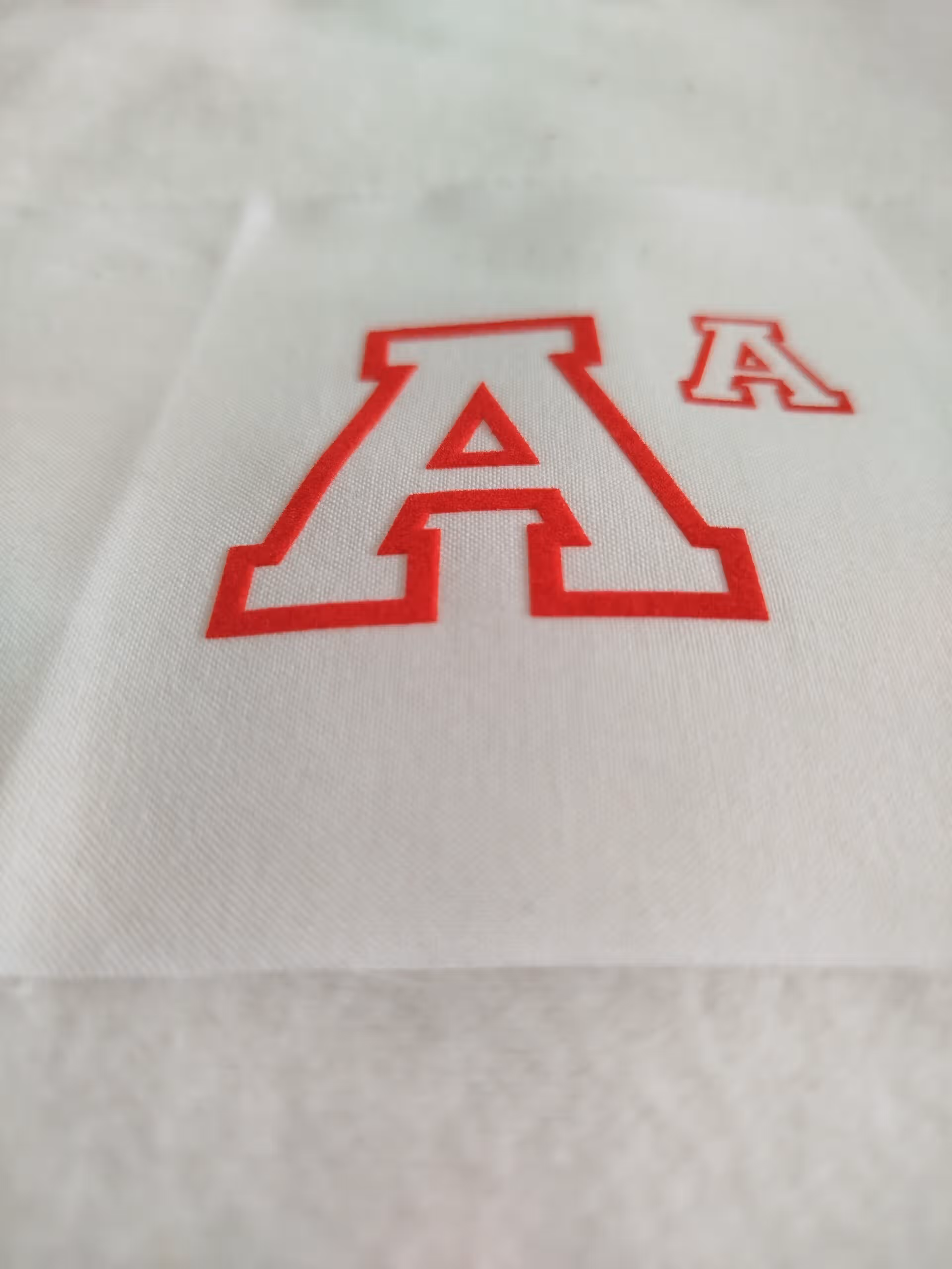 flex thermocollant lettre A rouge flex thermocollant lettre A rouge vue à 45°