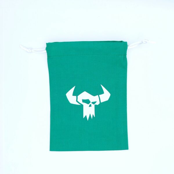 Bourse à dés plate verte - motif Ork à cornes (version 1)