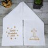 Echarpe de baptême brodée avec une croix et une bible ange en coton blanc et personnalisée