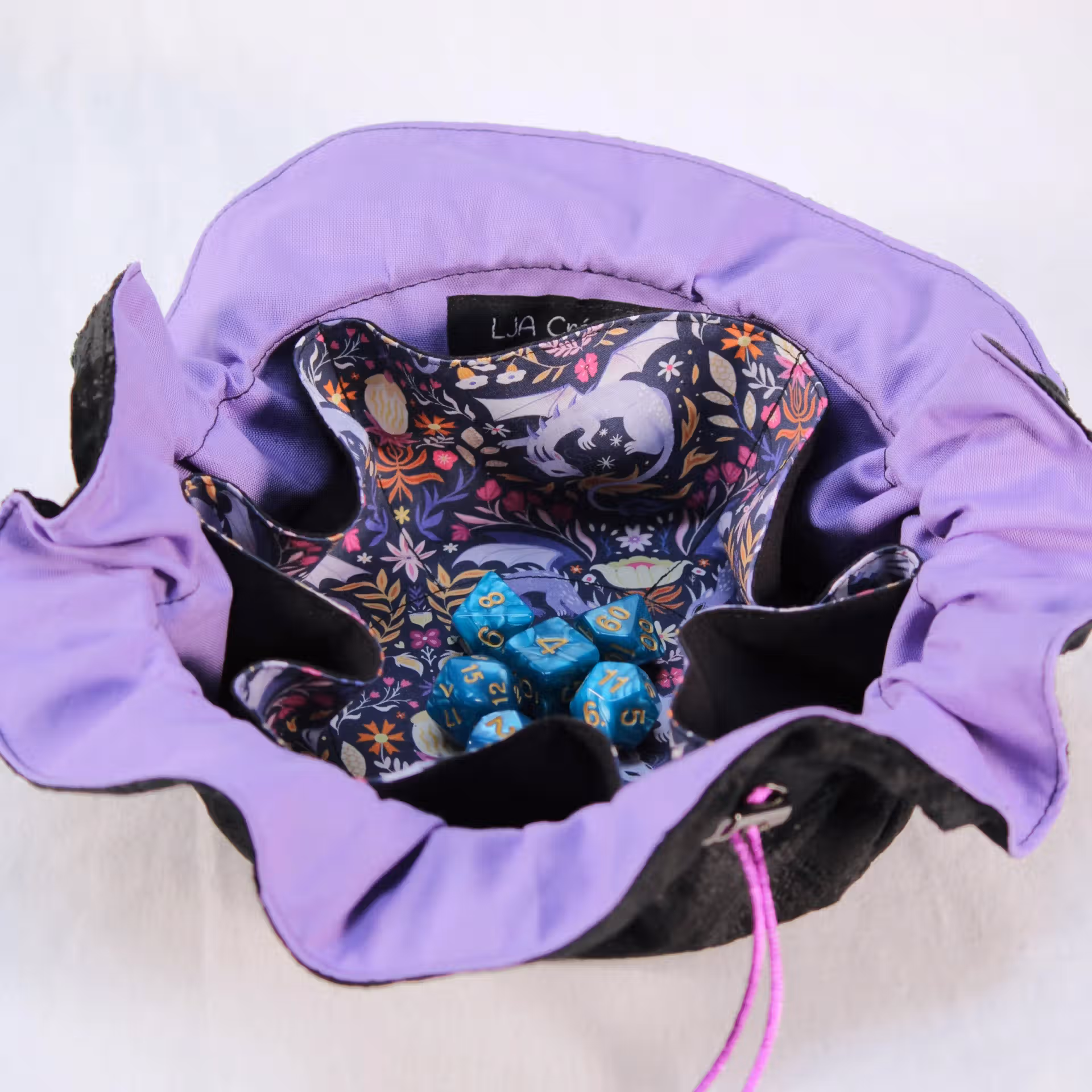 Bourse à dés ronde compartimentée en velours noir - motif Dragon