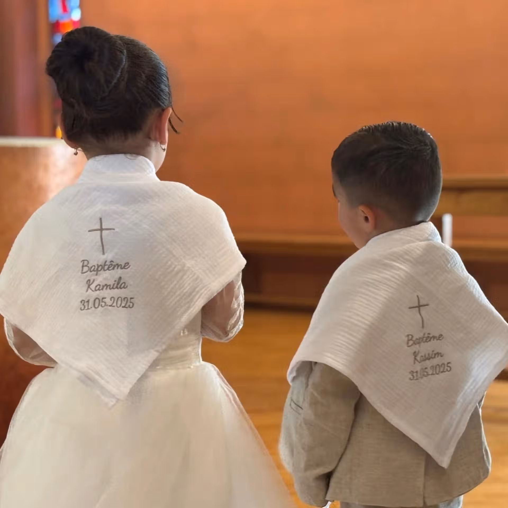 dc71fec7-d101-4d4a-93f5-6fc5df909fd9 Lange de baptême en double gaze de coton - motif croix