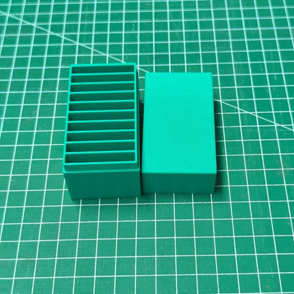 Boîte de rangement avec couvercle pour étui d'aiguilles