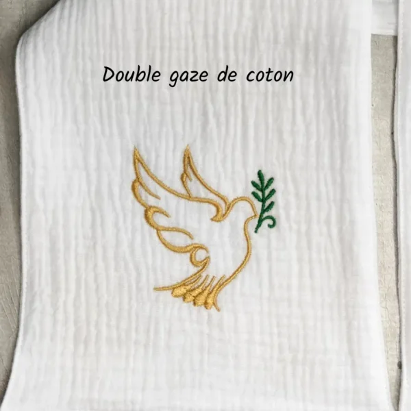 Double gaze de coton Echarpe de baptême personnalisée brodée avec une colombe