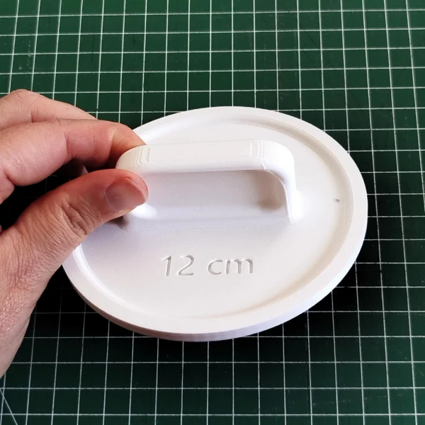 Gabarit de découpe rond avec poignée
